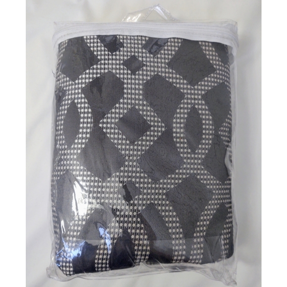 Softline Everest Grommet Top Curtain Panel 120 x 55 - Picture 3 of 6